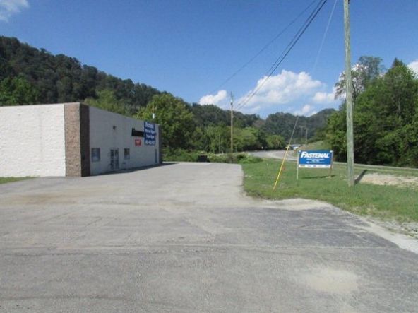 1296 S Mayo Trl, Pikeville, KY 41501